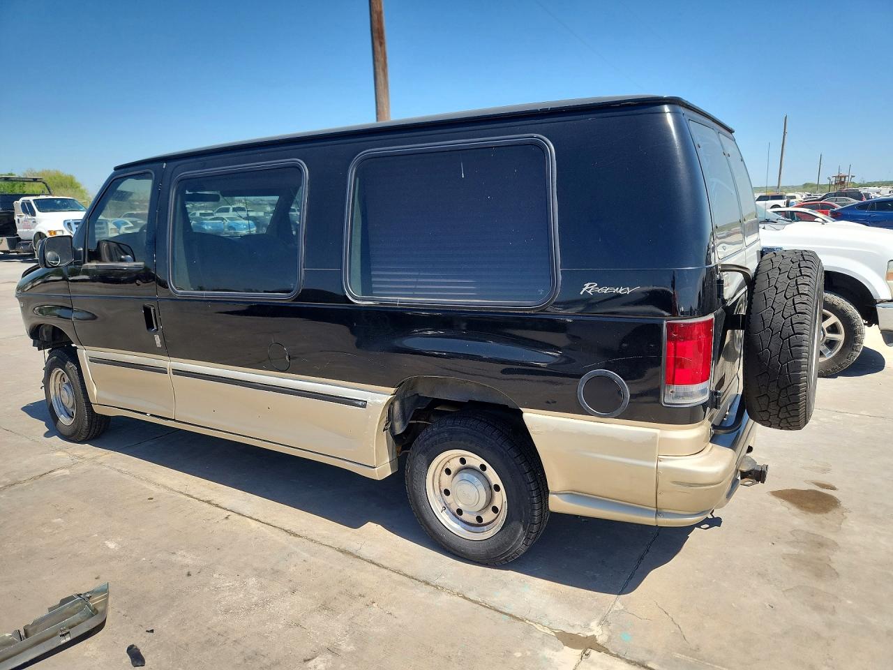 2002 FORD ECONOLINE E250 VAN photo 3