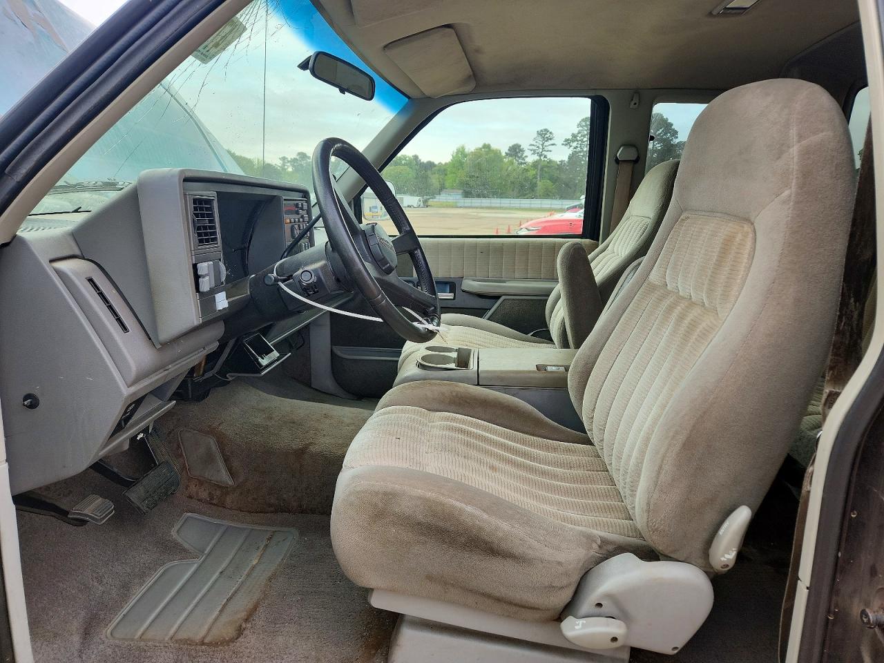 1994 CHEVROLET GMT-400 C1500 photo 13