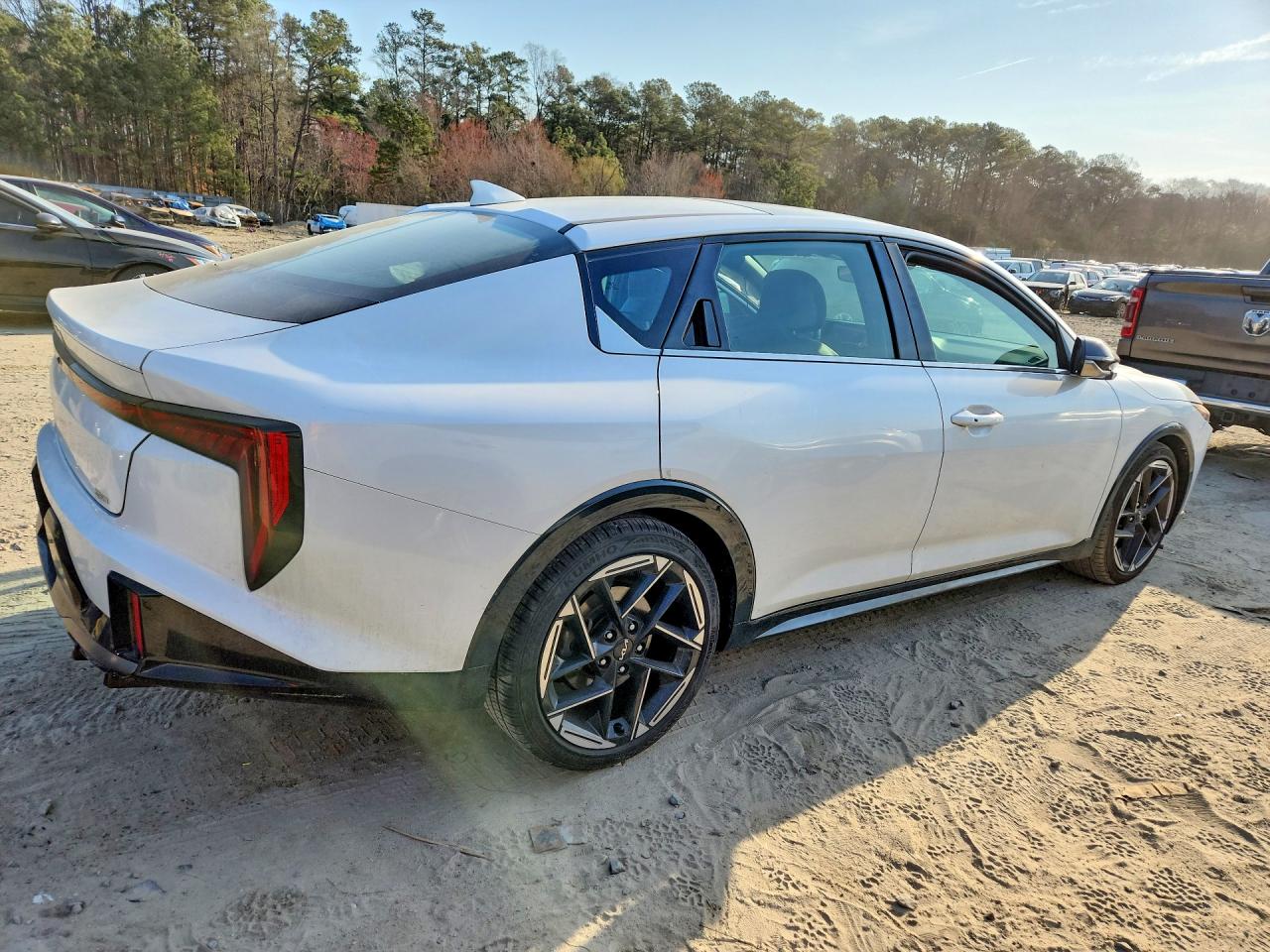 2025 KIA K4 GT-LINE photo 5