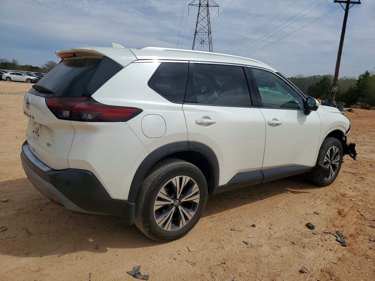 2021 NISSAN ROGUE SV photo 3