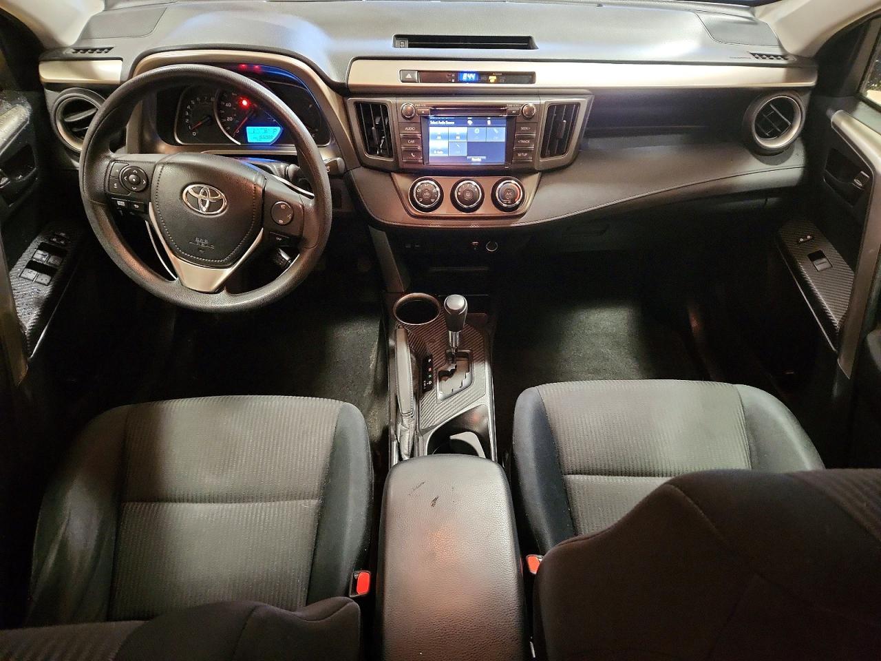 2014 TOYOTA RAV4 LE photo 8