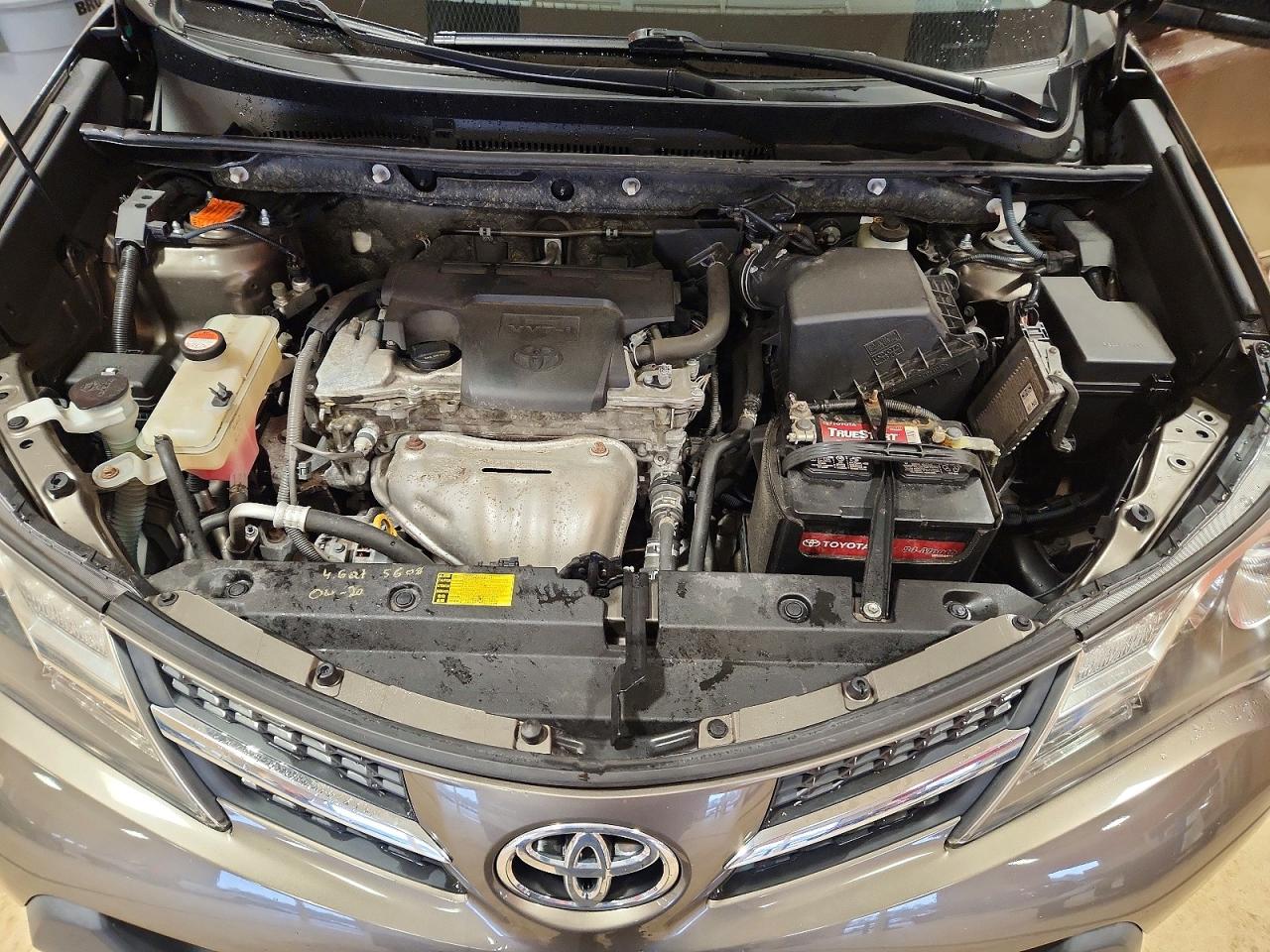 2014 TOYOTA RAV4 LE photo 12
