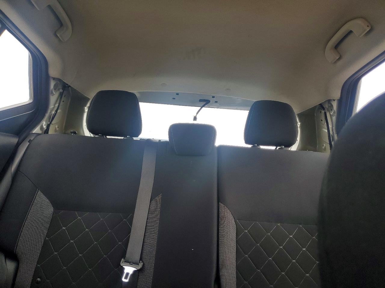 2018 NISSAN KICKS SV photo 28