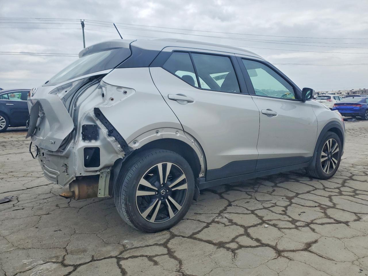 2018 NISSAN KICKS SV photo 7