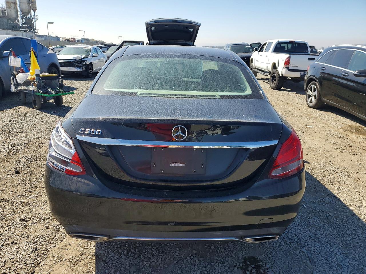 2015 MERCEDES-BENZ C 300 photo 11