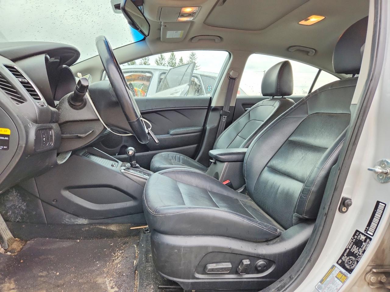 2017 KIA FORTE EX photo 13