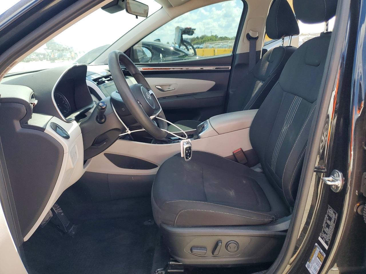 2024 HYUNDAI TUCSON SEL photo 13