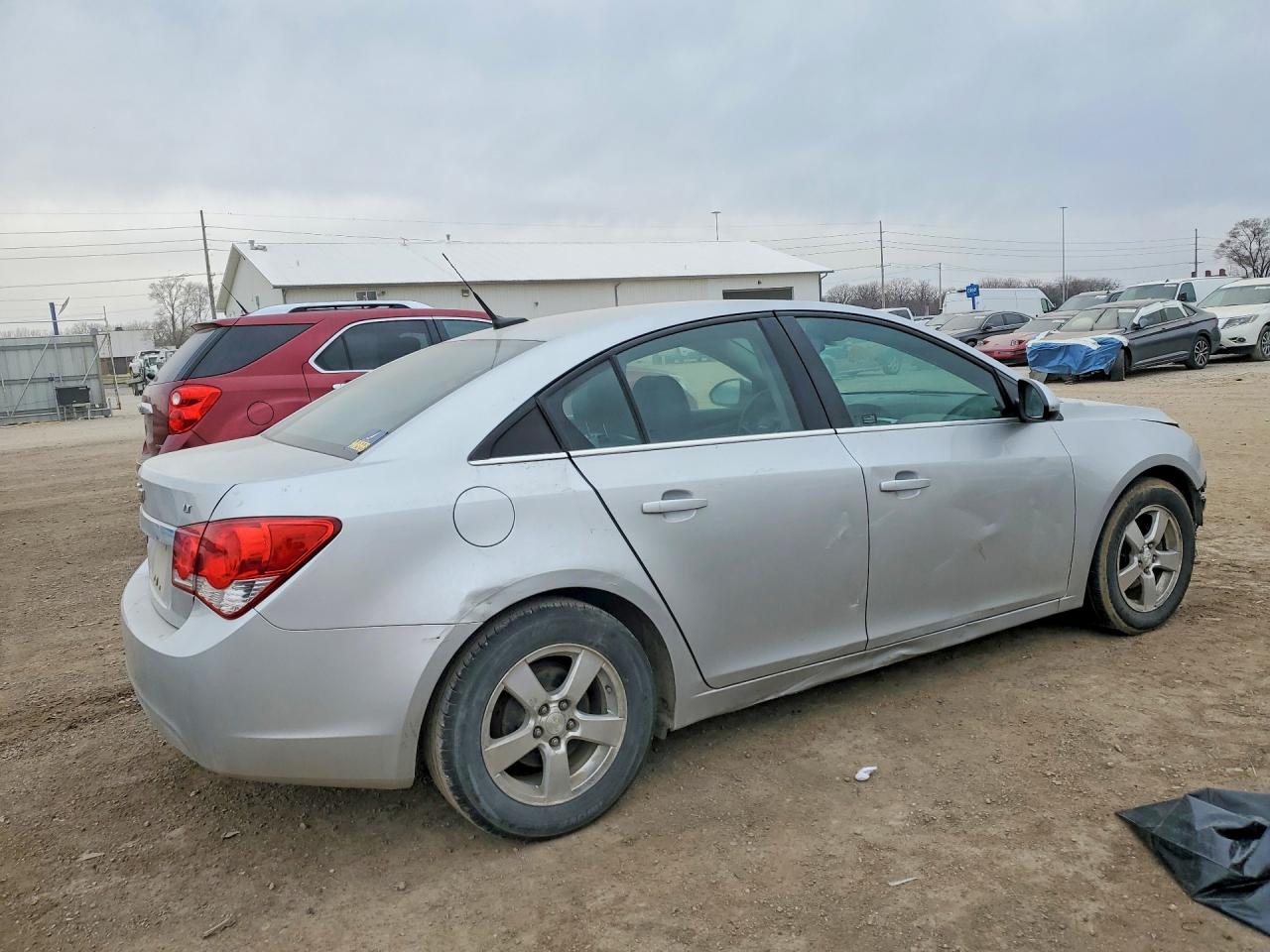 2013 CHEVROLET CRUZE LT photo 3