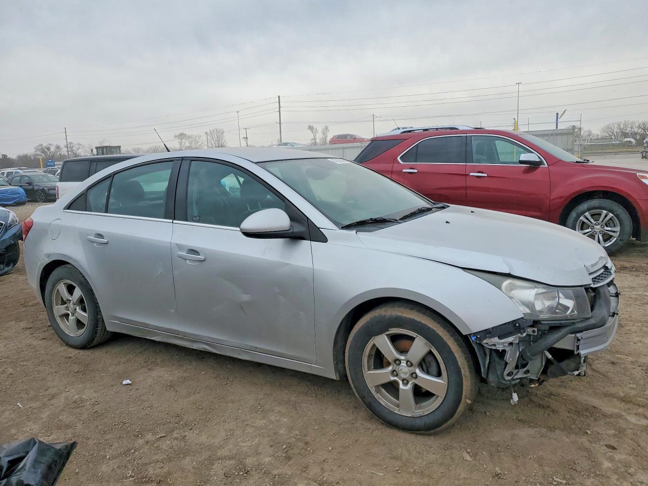 2013 CHEVROLET CRUZE LT photo 4
