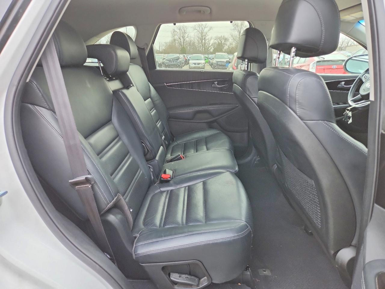 2017 KIA SORENTO EX V6 photo 31