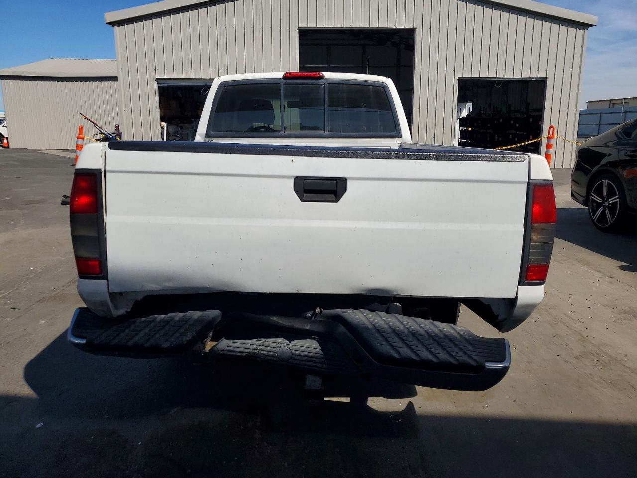 2000 NISSAN FRONTIER XE photo 19