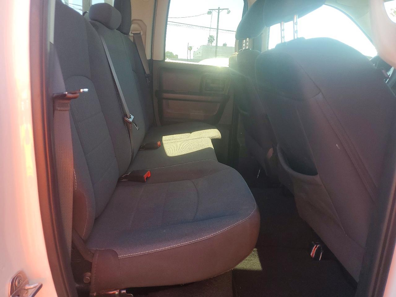 2022 RAM 1500 CLASSIC photo 28