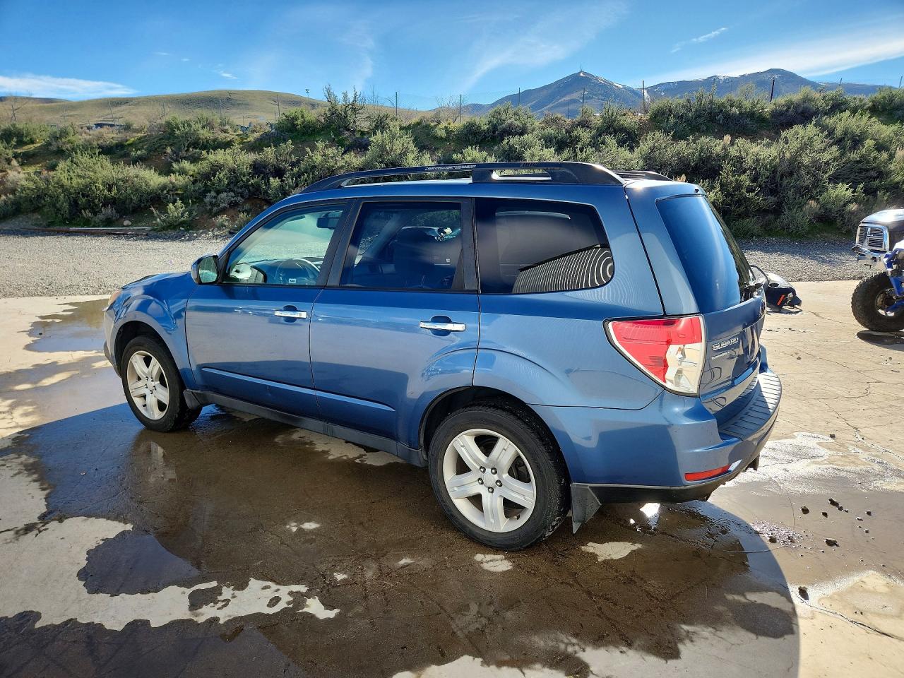 2010 SUBARU FORESTER 2.5X PREMIUM photo 2