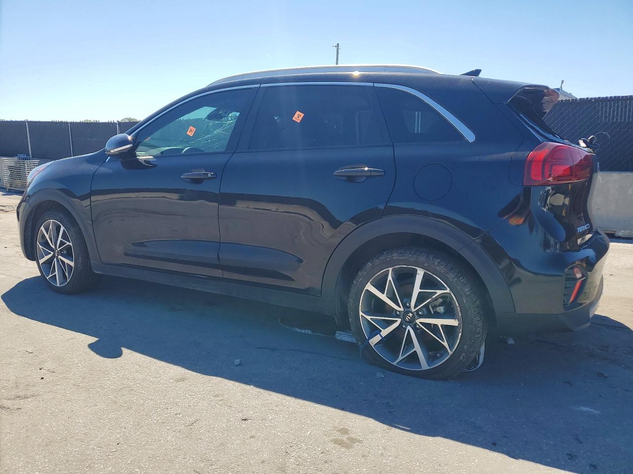 2021 KIA NIRO TOURING photo 4