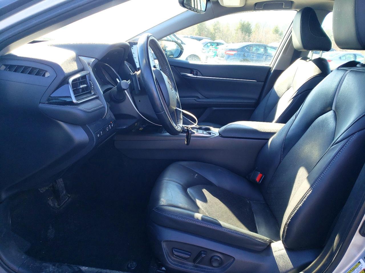 2023 TOYOTA CAMRY XSE photo 7