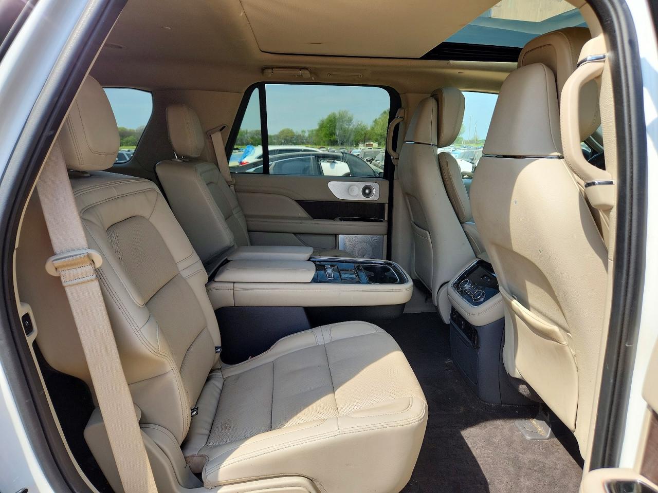 2021 LINCOLN NAVIGATOR RESERVE photo 31