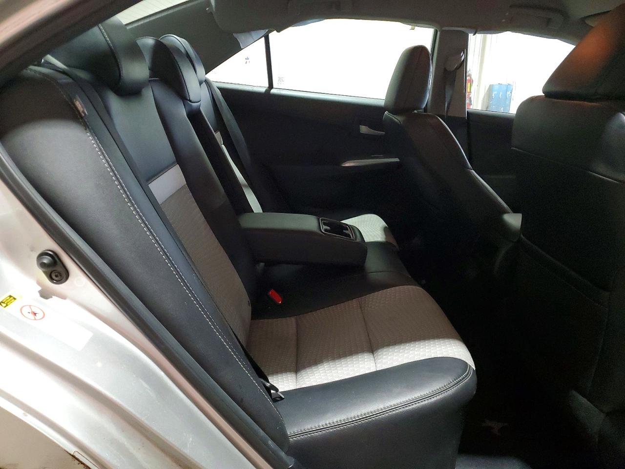 2012 TOYOTA CAMRY SE photo 28