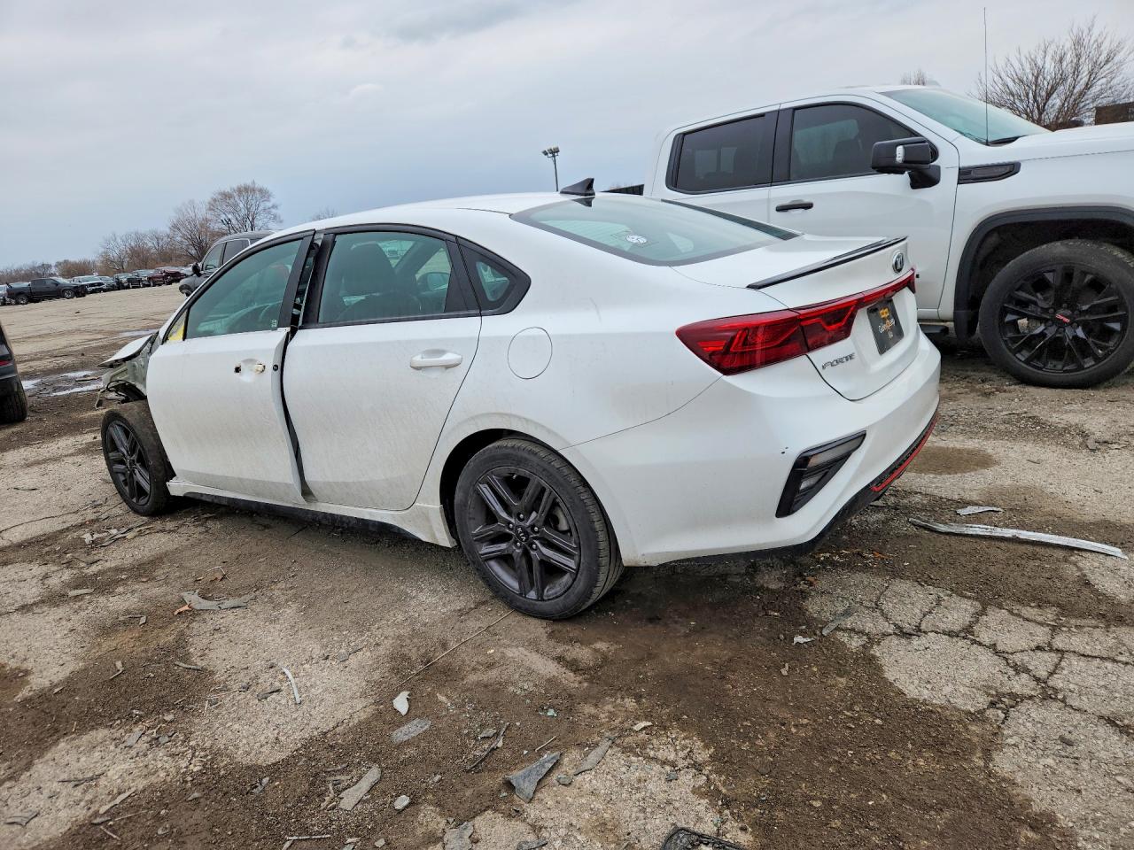 2021 KIA FORTE GT-LINE photo 3