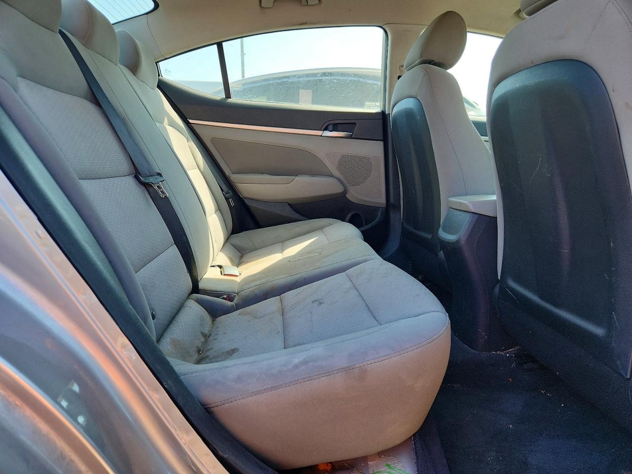 2020 HYUNDAI ELANTRA SEL photo 19