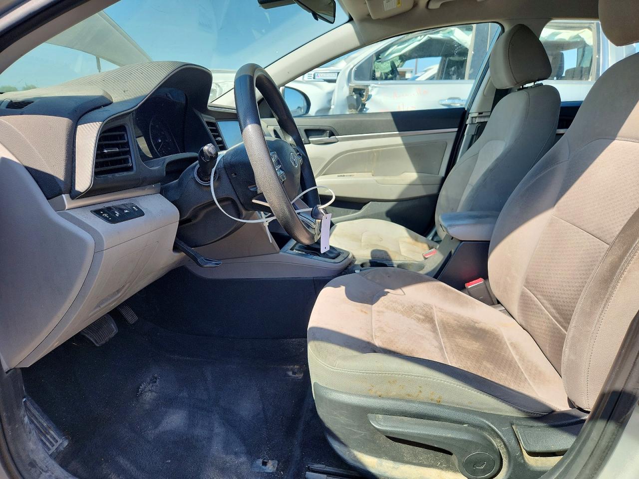 2020 HYUNDAI ELANTRA SEL photo 13