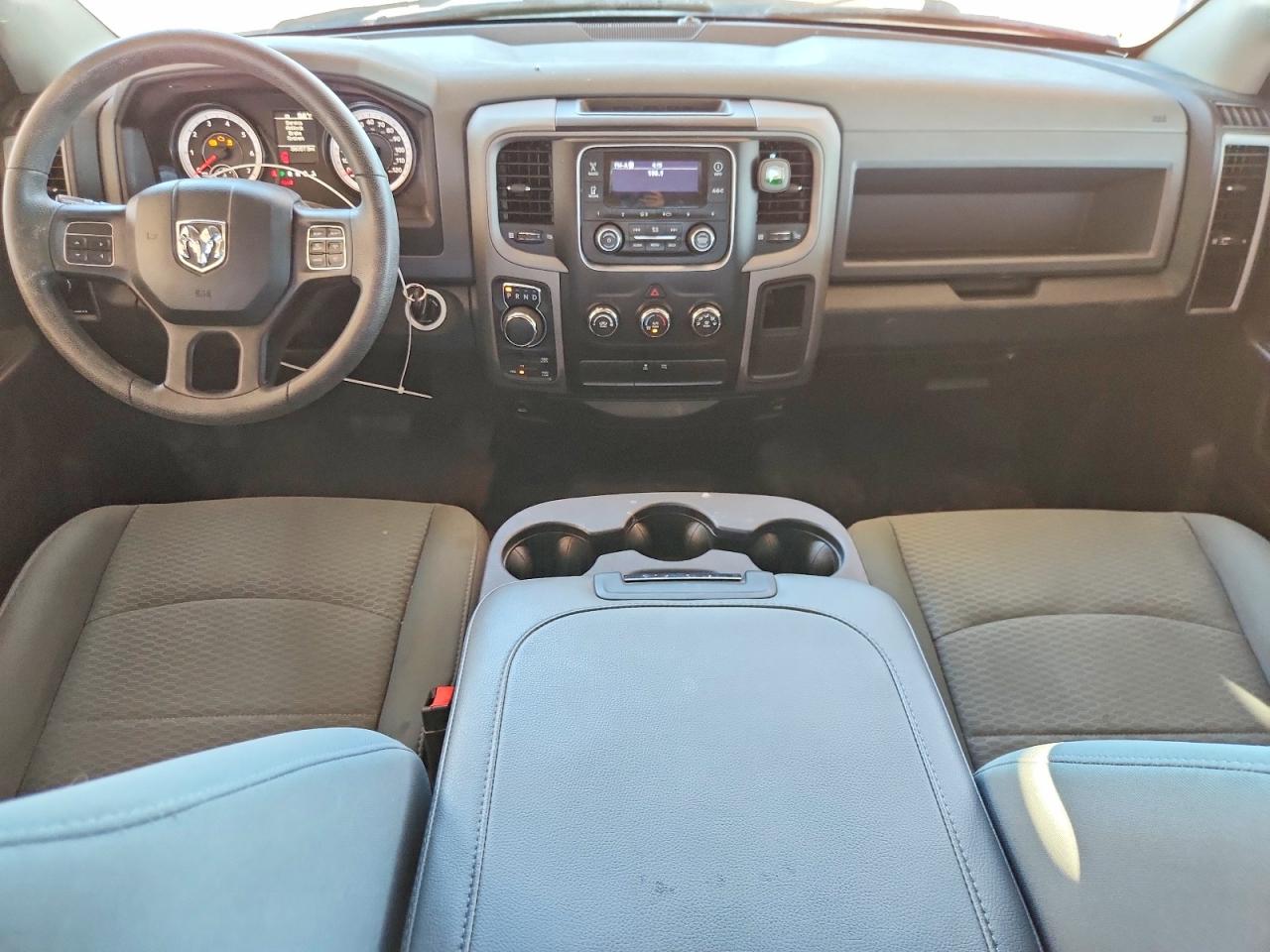2015 RAM 1500 ST photo 15