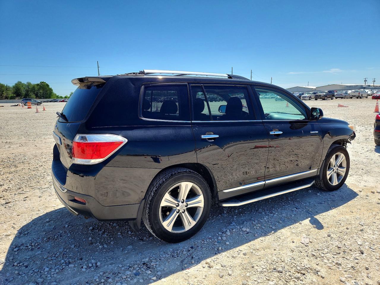 2013 TOYOTA HIGHLANDER LIMITED photo 3