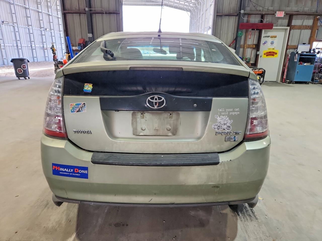 2008 TOYOTA PRIUS BASE photo 6