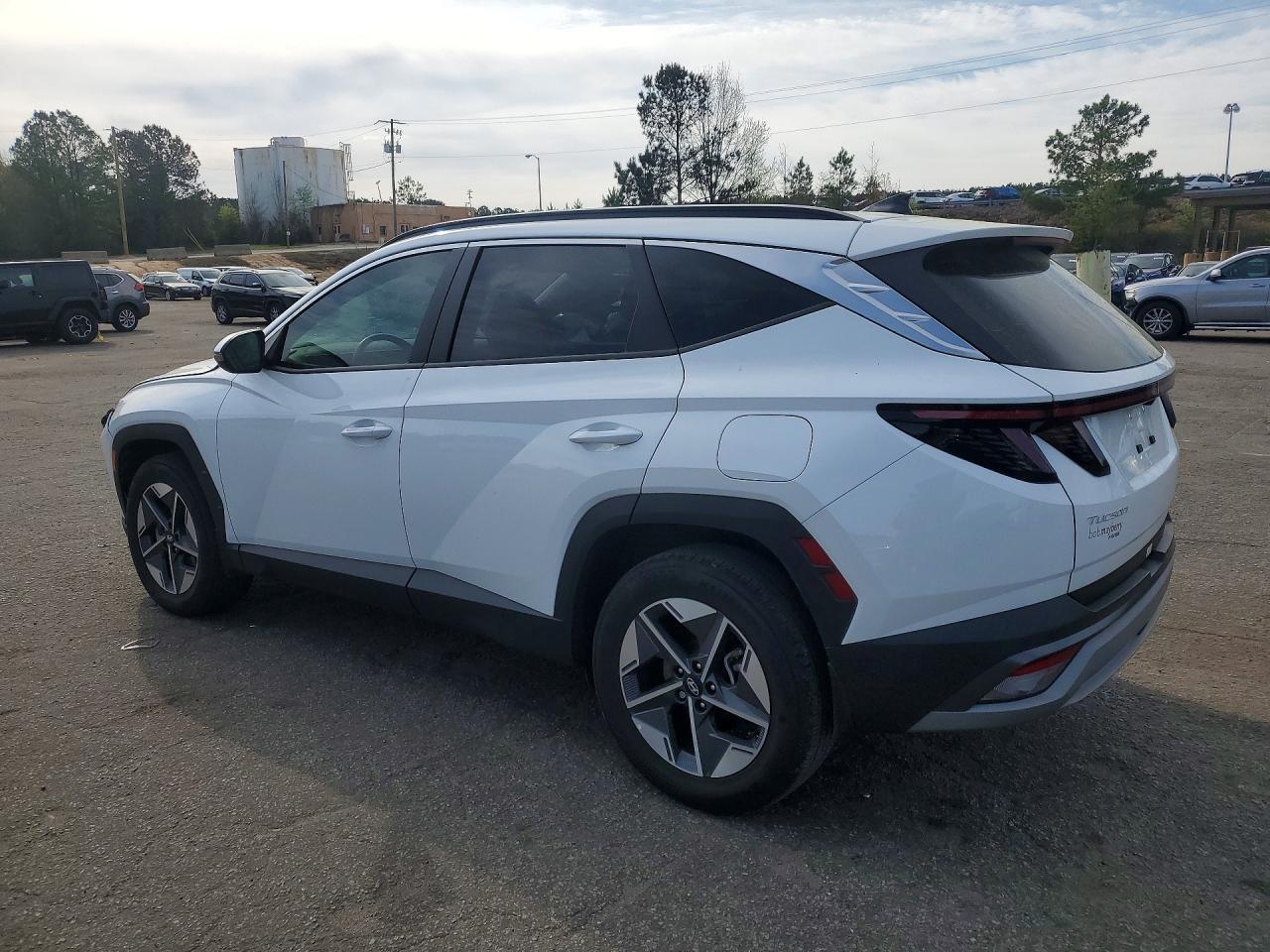 2025 HYUNDAI TUCSON SEL CONVENIENCE photo 4