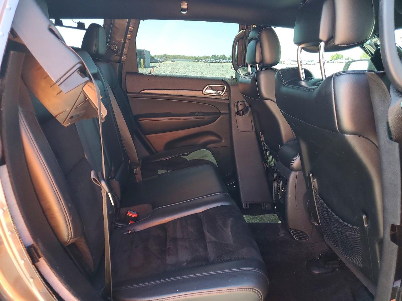 2018 JEEP GRAND CHEROKEE LAREDO photo 19