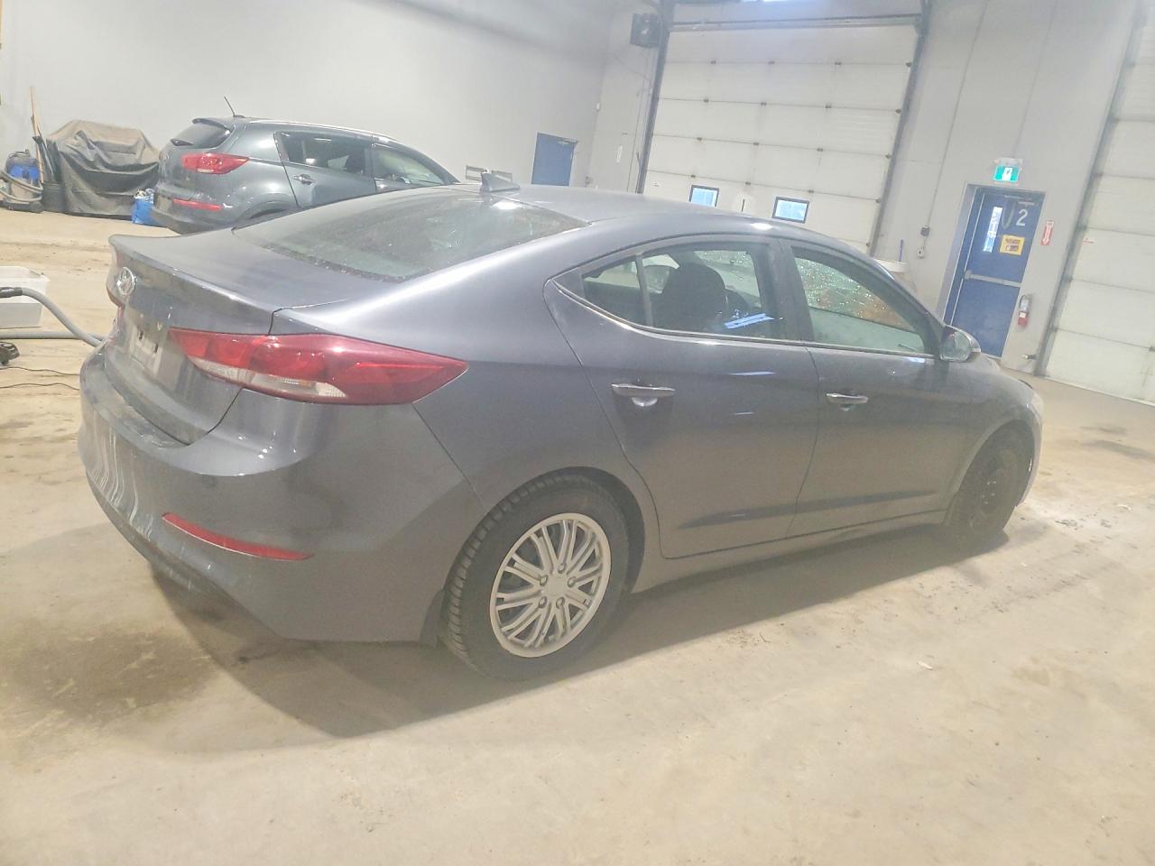 2017 HYUNDAI ELANTRA SE photo 3