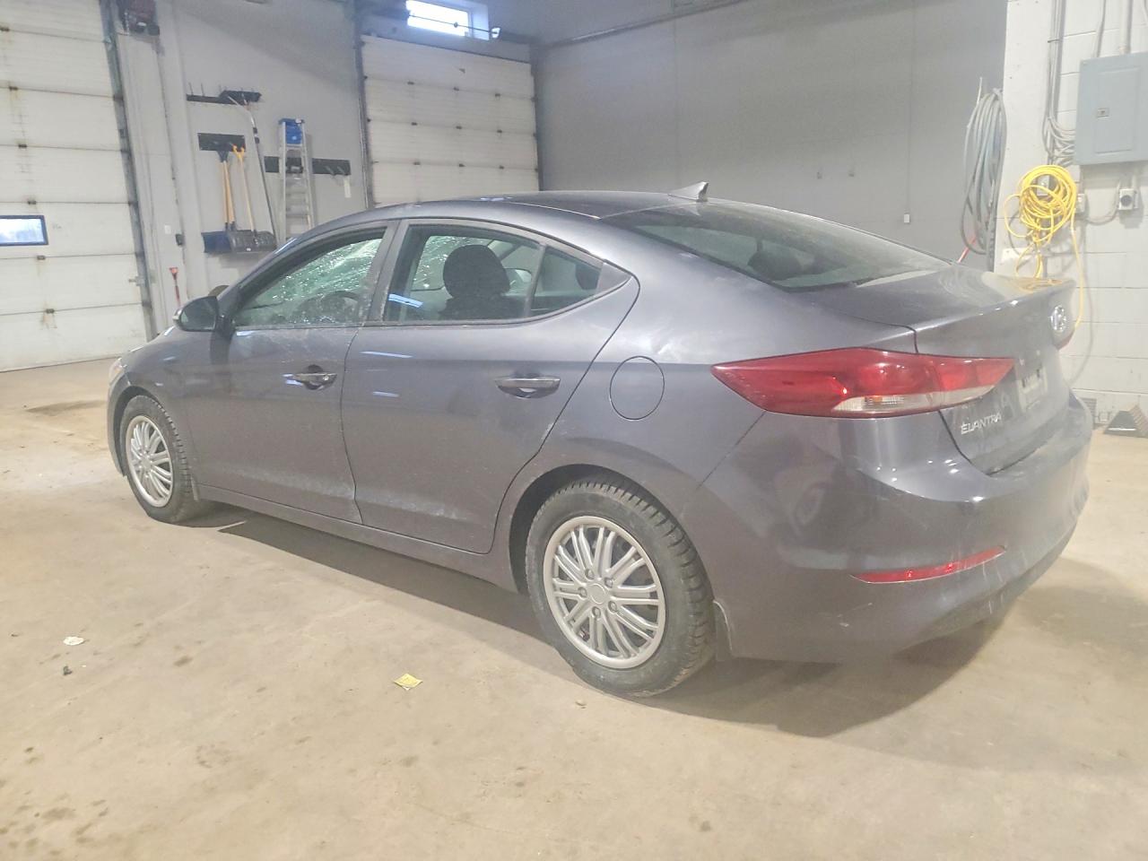 2017 HYUNDAI ELANTRA SE photo 2