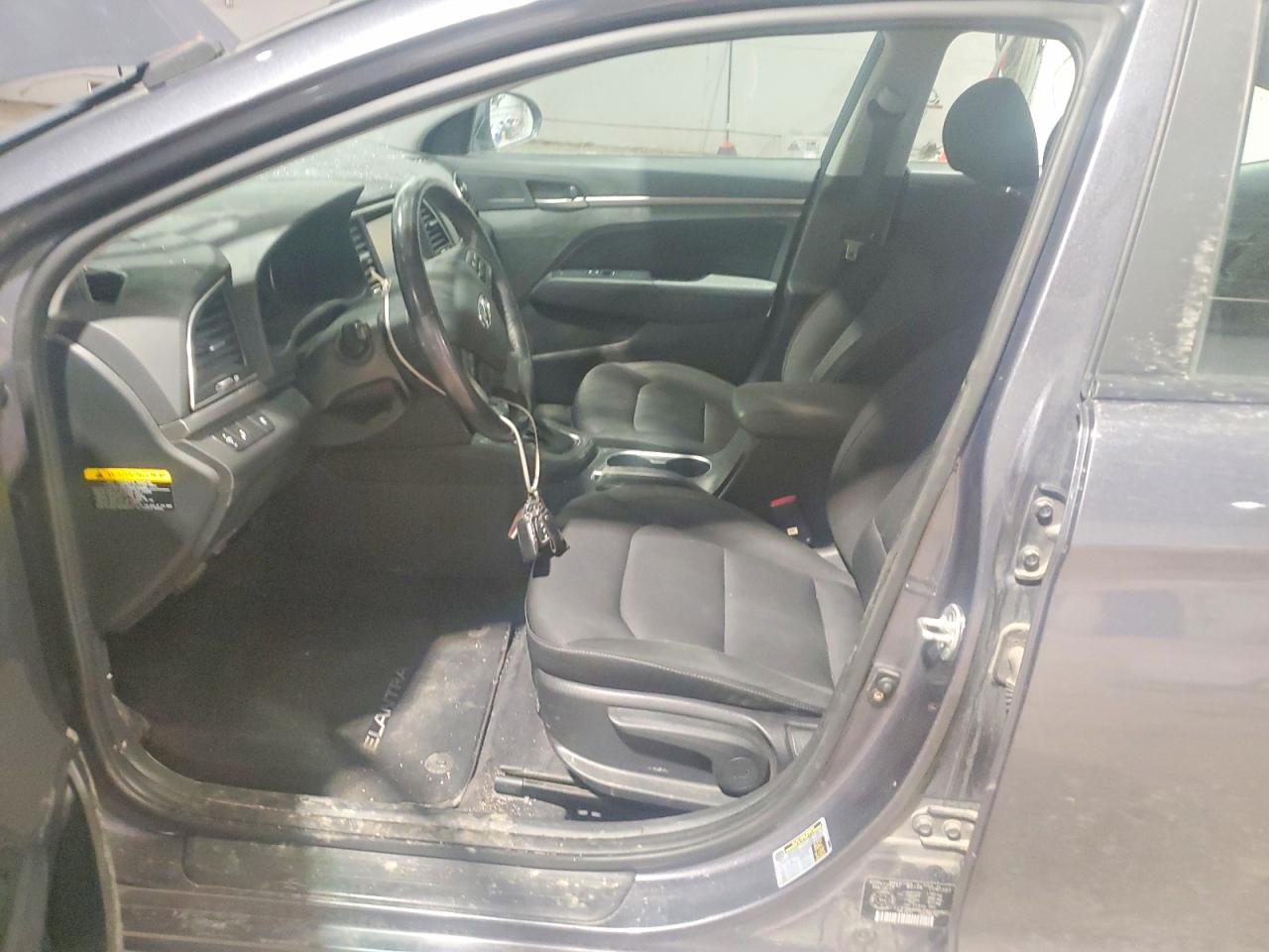 2017 HYUNDAI ELANTRA SE photo 7