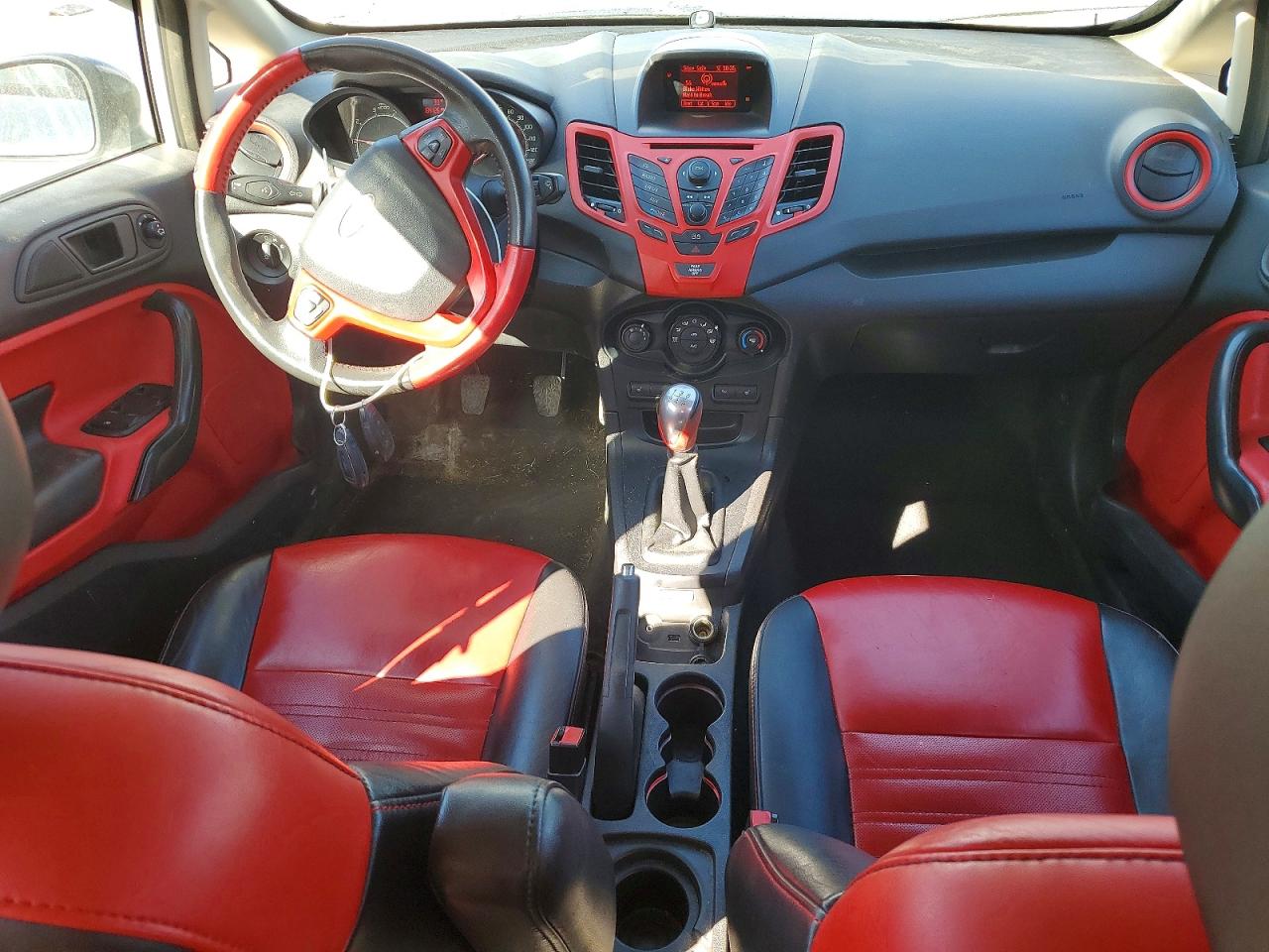 2012 FORD FIESTA SES photo 22