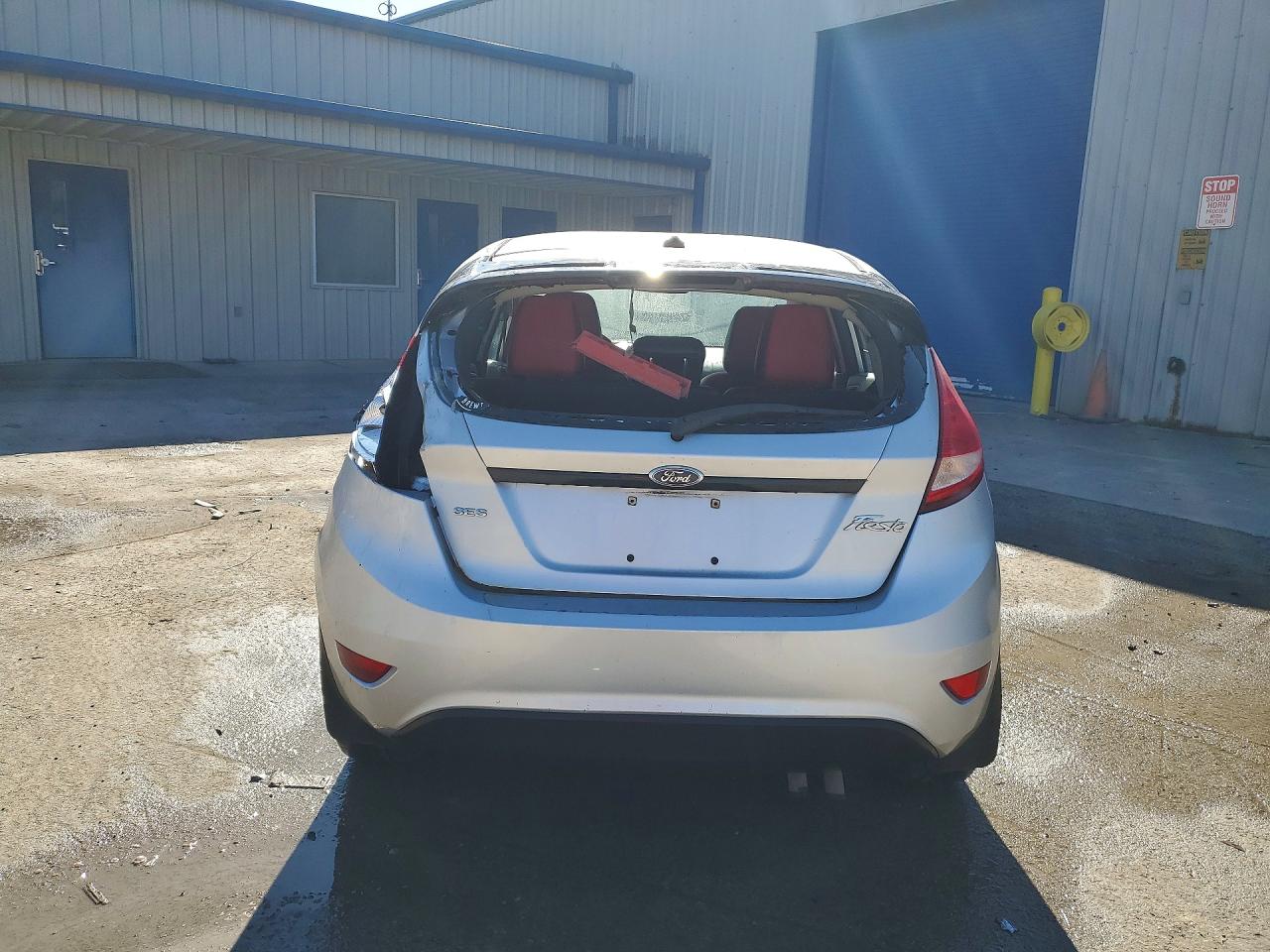 2012 FORD FIESTA SES photo 16