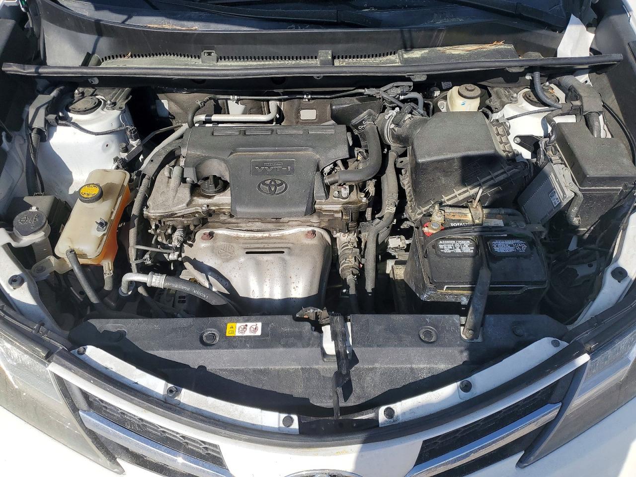 2015 TOYOTA RAV4 XLE photo 21