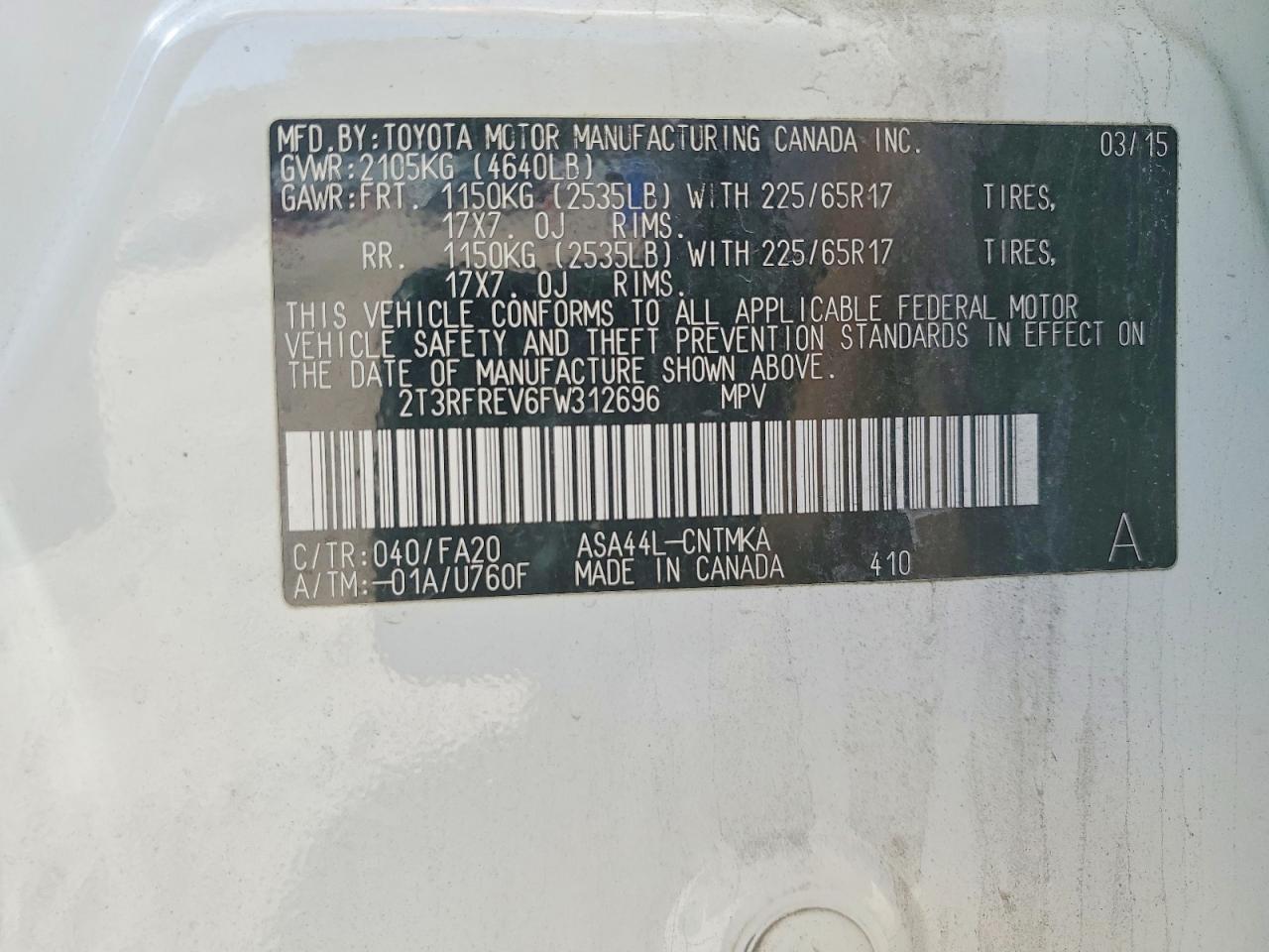 2015 TOYOTA RAV4 XLE photo 23