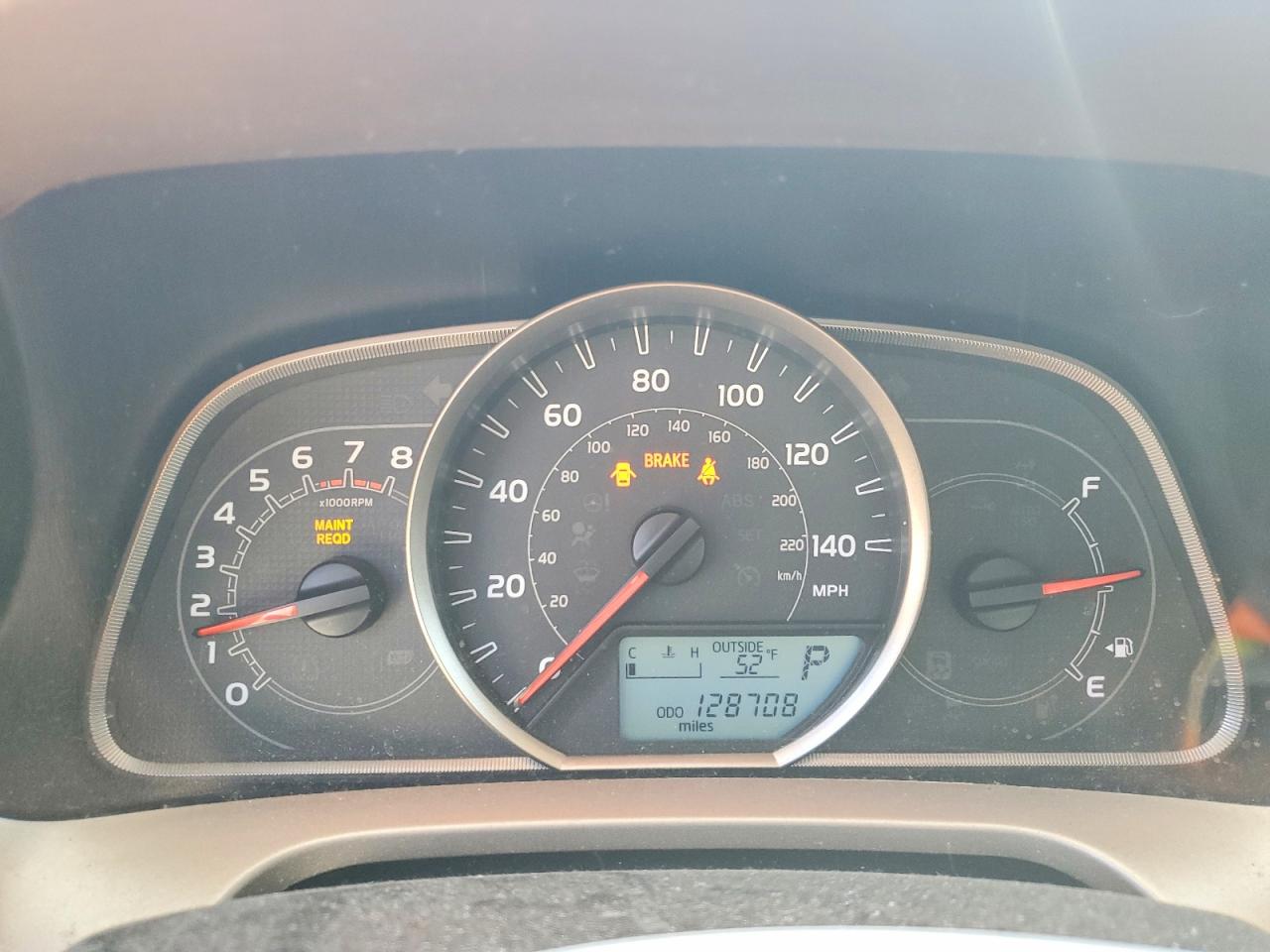 2015 TOYOTA RAV4 XLE photo 17