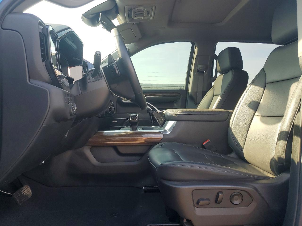 2024 CHEVROLET SILVERADO K1500 RST photo 7