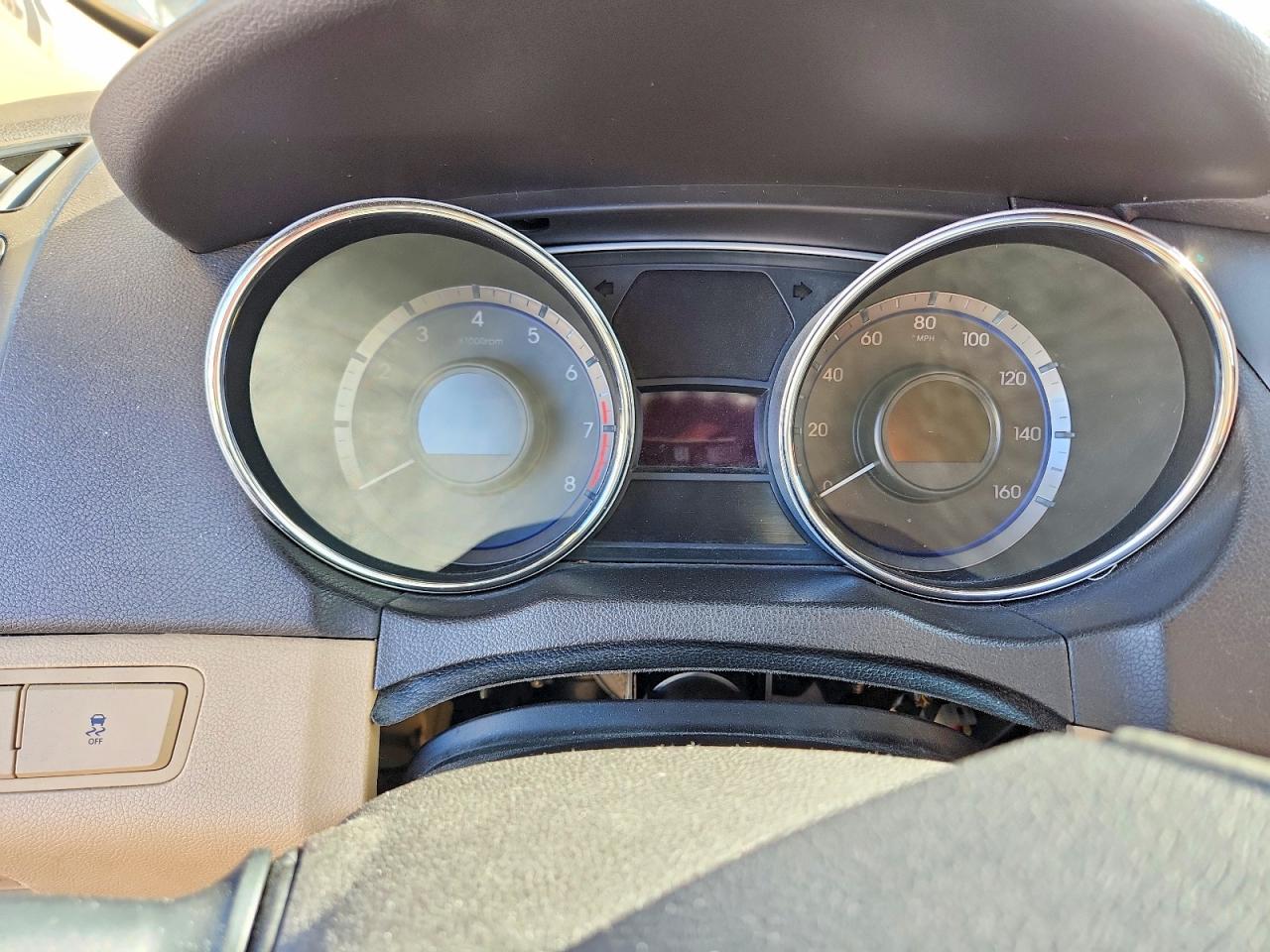 2013 HYUNDAI SONATA GLS photo 9