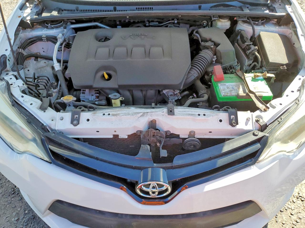 2015 TOYOTA COROLLA L photo 31