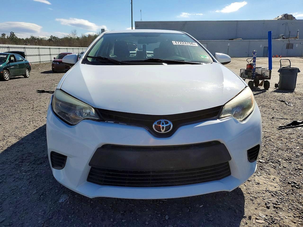 2015 TOYOTA COROLLA L photo 13