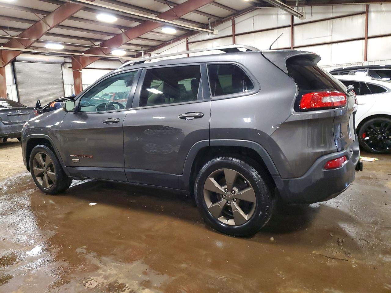 2017 JEEP CHEROKEE LATITUDE photo 3