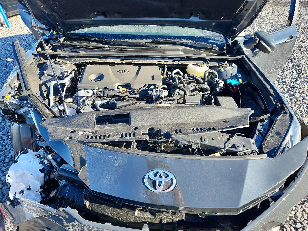 2025 TOYOTA CAMRY SE photo 21