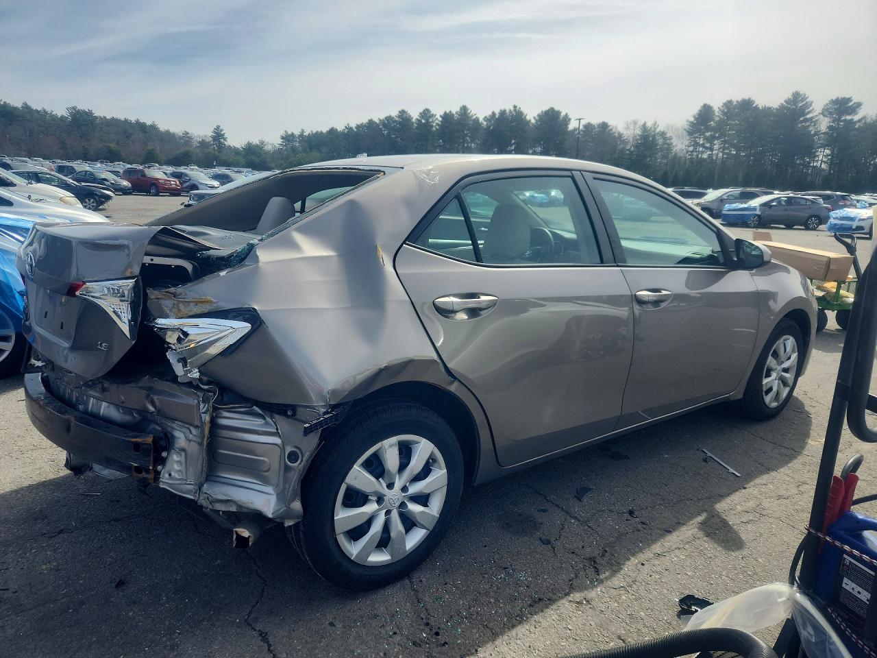 2016 TOYOTA COROLLA LE photo 5