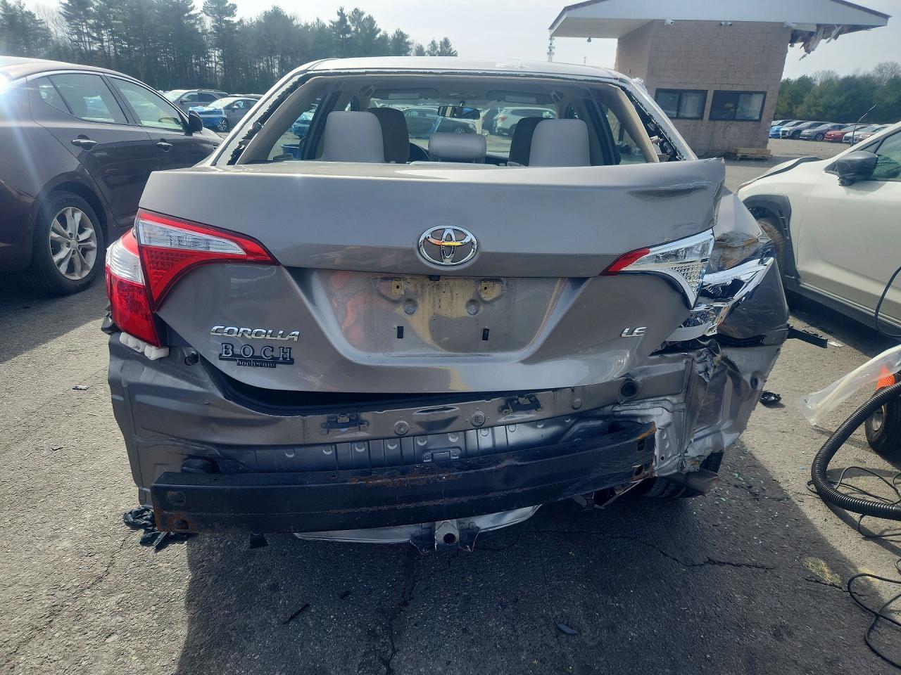 2016 TOYOTA COROLLA LE photo 11