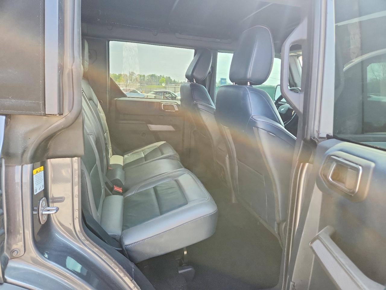 2023 FORD BRONCO BASE photo 31