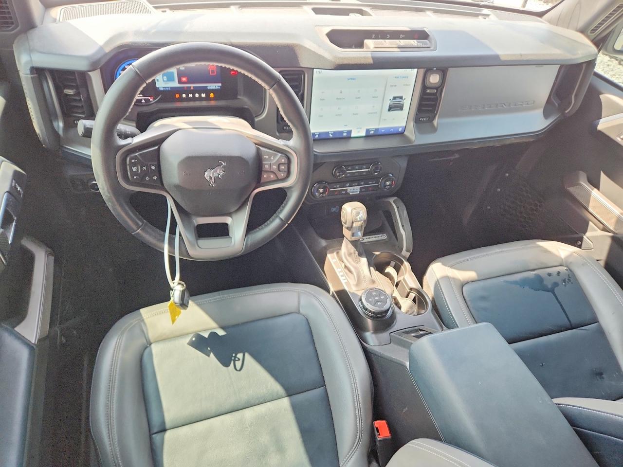 2023 FORD BRONCO BASE photo 22