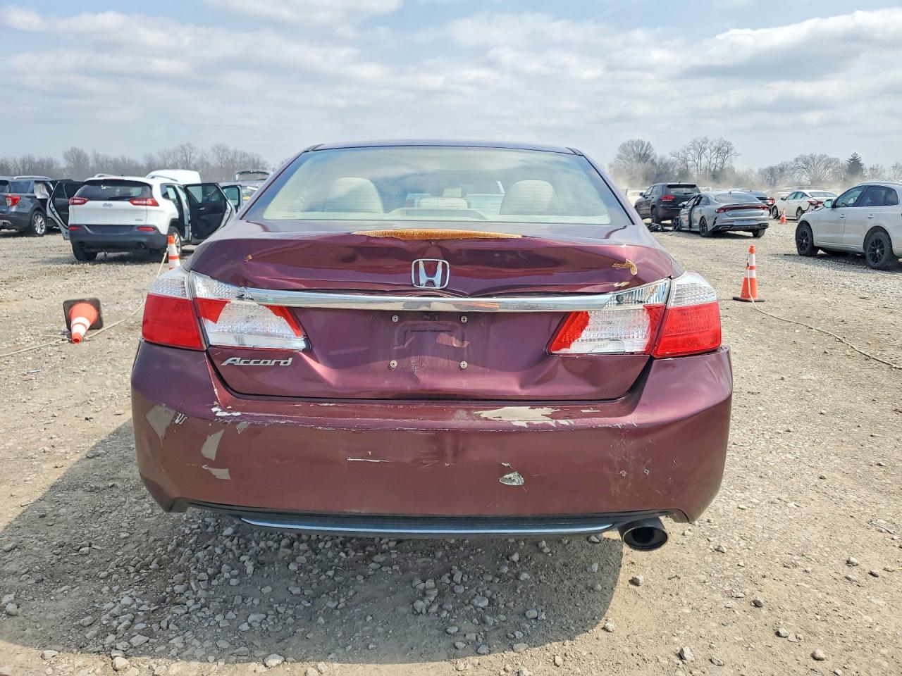 2013 HONDA ACCORD LX photo 6