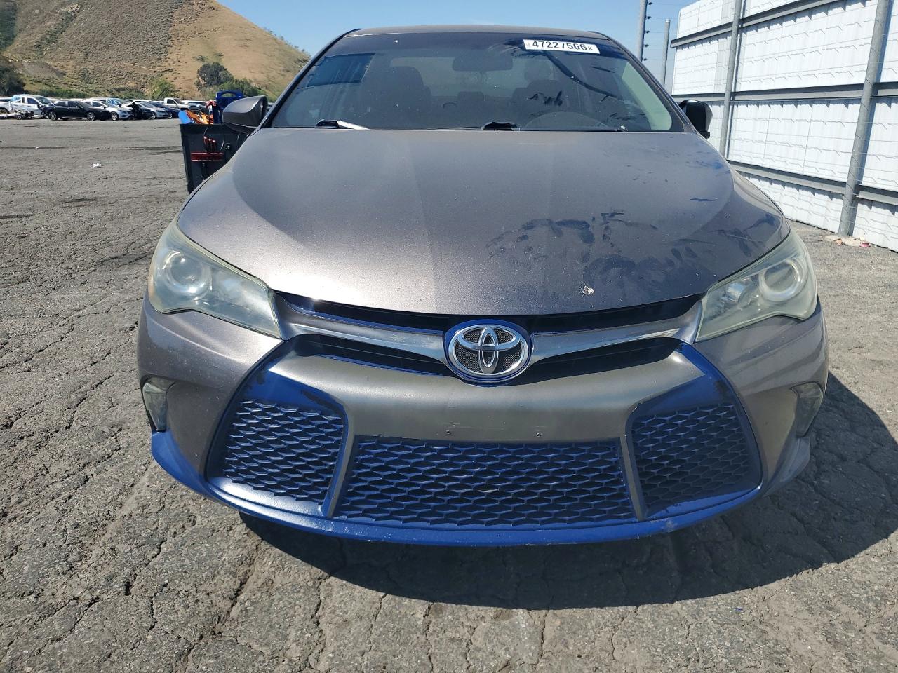 2016 TOYOTA CAMRY XSE photo 5
