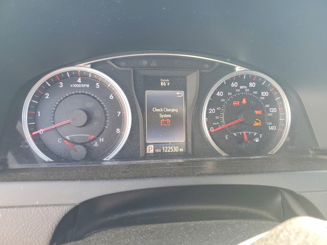 2016 TOYOTA CAMRY XSE photo 9